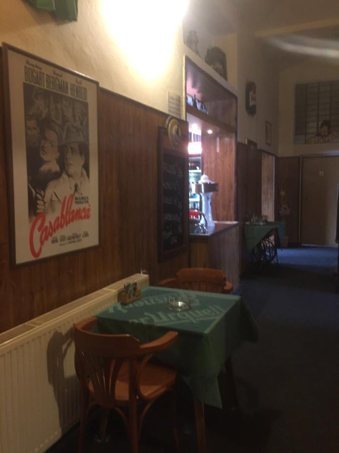 Hotel Dvorak Chrast Esterno foto